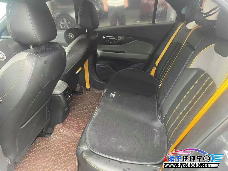 22年传祺影豹轿车抵押车出售