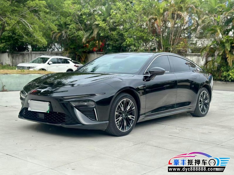 24年哪吒S轿车抵押车出售