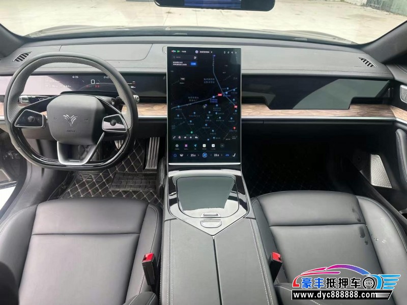 24年哪吒S轿车抵押车出售