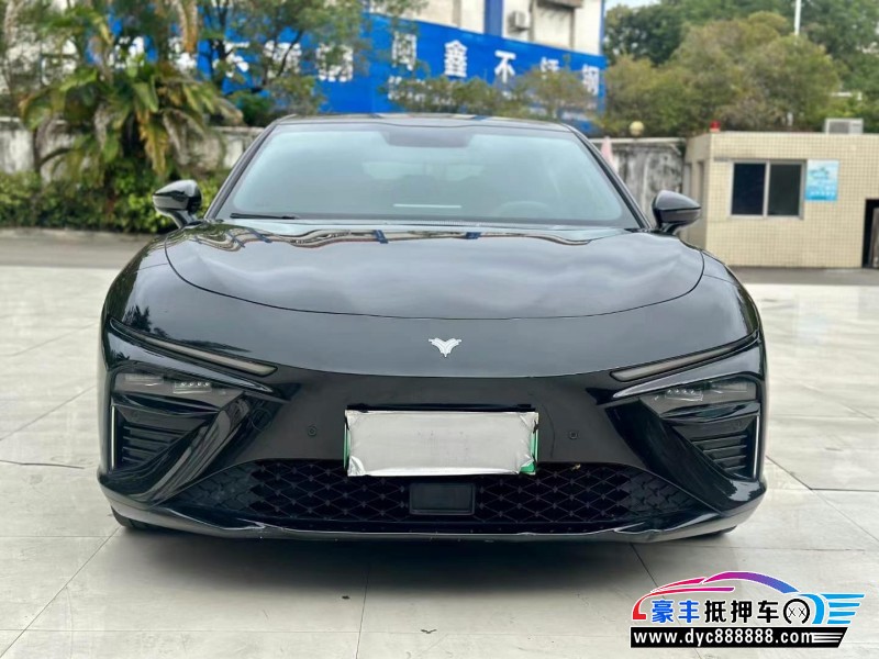 24年哪吒S轿车抵押车出售