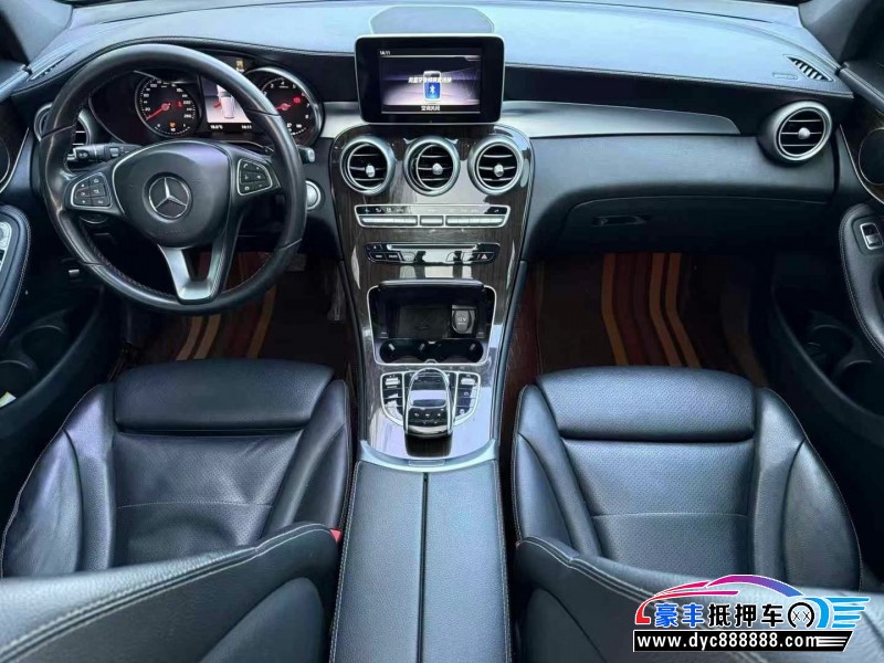 18年奔驰GLC轿车抵押车出售