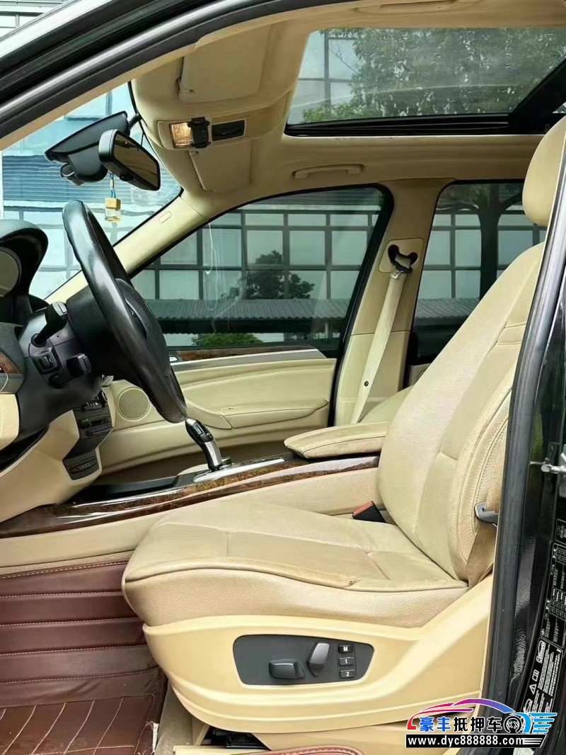 10年宝马X5轿车抵押车出售