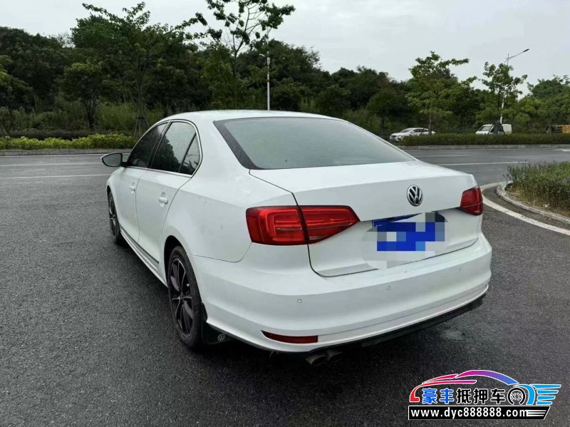 19年大众速腾轿车抵押车出售