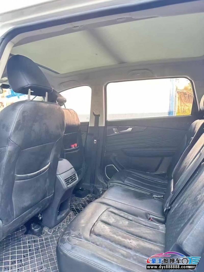 22年潍柴英致U70轿车抵押车出售