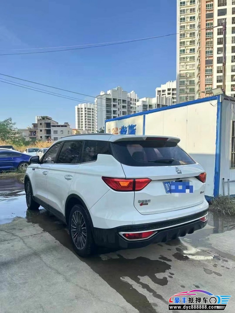 22年潍柴英致U70轿车抵押车出售