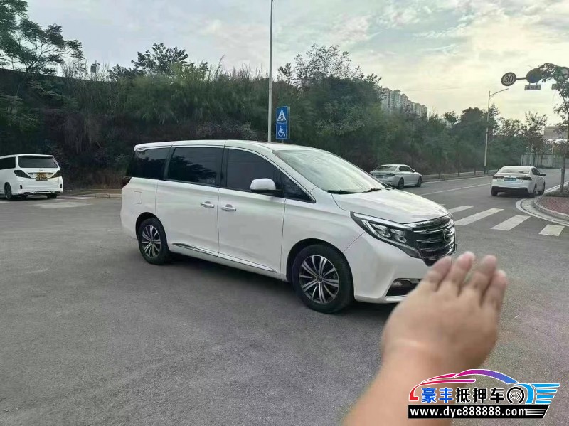 18年传祺M8轿车抵押车出售