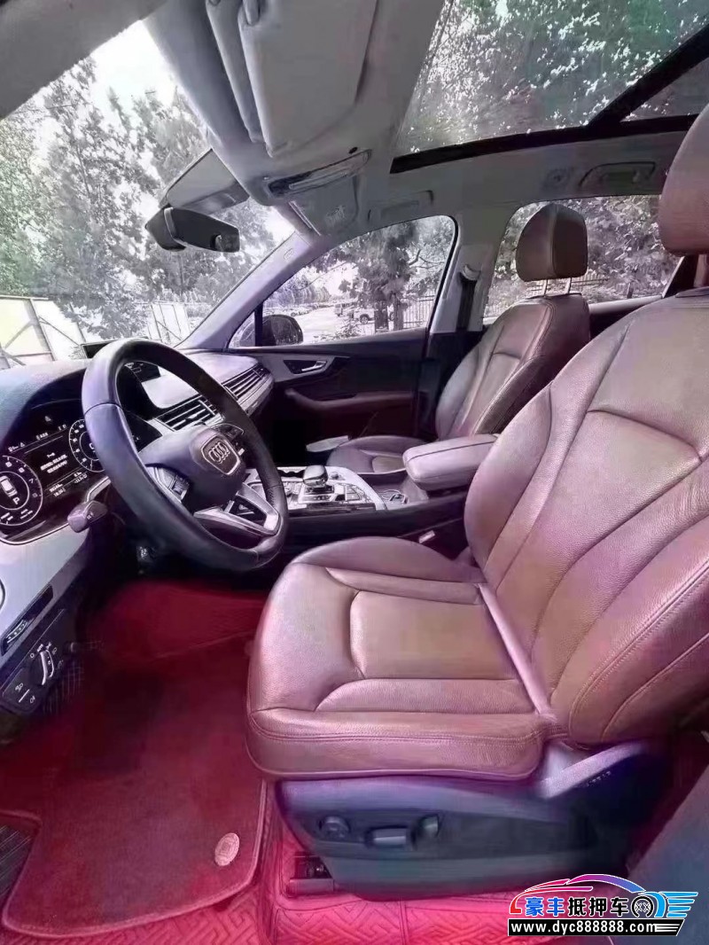 18年奥迪Q7轿车抵押车出售