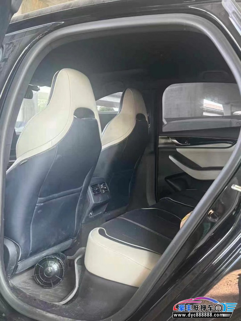 22年比亚迪秦轿车抵押车出售