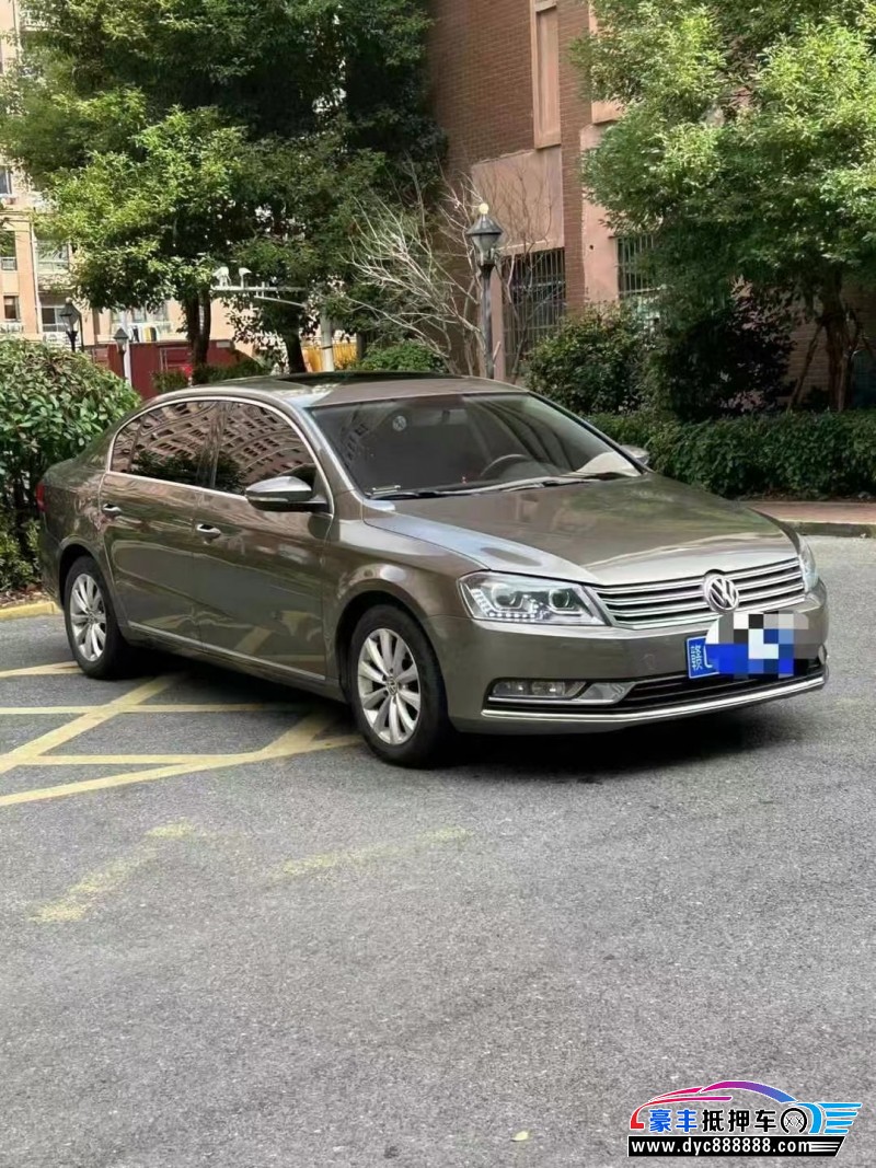 16年大众迈腾轿车抵押车出售