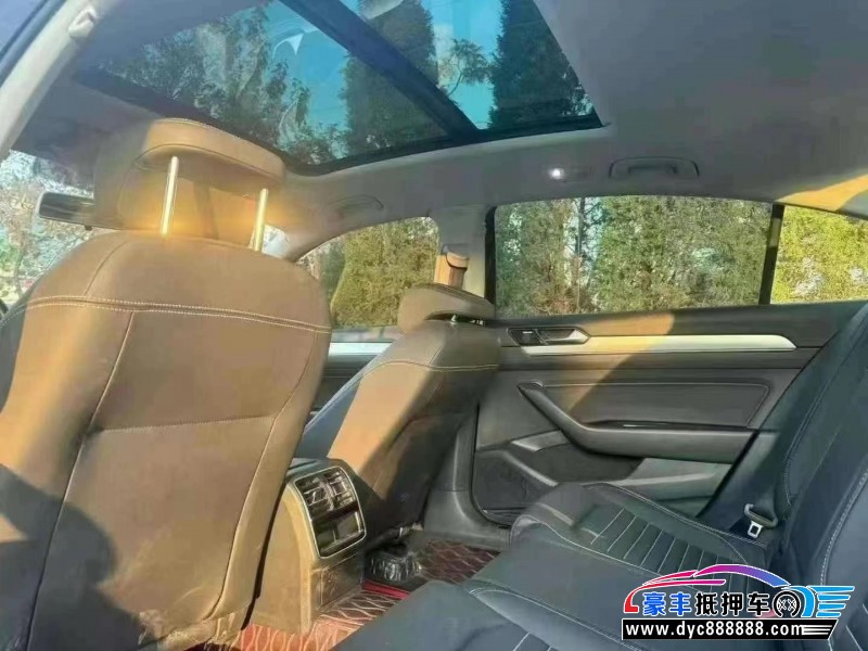 21年大众迈腾轿车抵押车出售