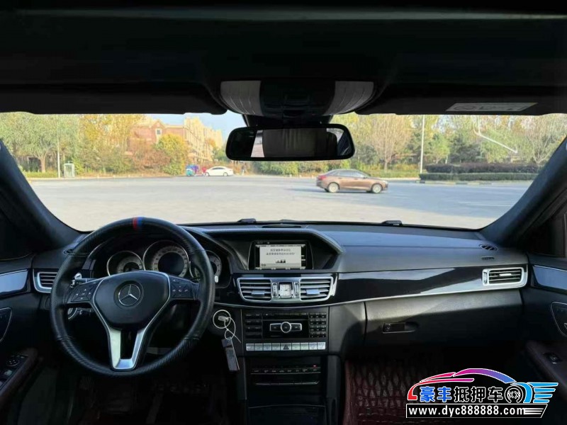 14年奔驰E轿车抵押车出售