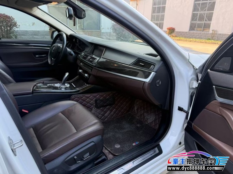 17年宝马5系轿车抵押车出售