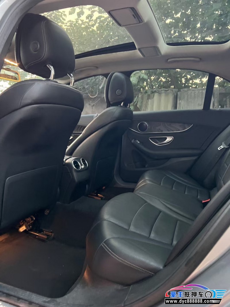 15年奔驰C轿车抵押车出售