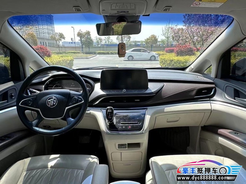 22年别克GL8轿车抵押车出售