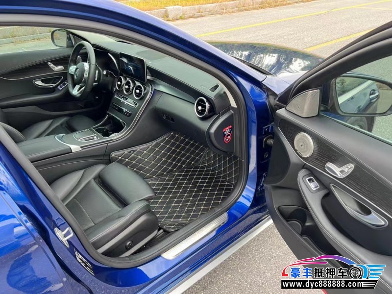 21年奔驰C轿车抵押车出售