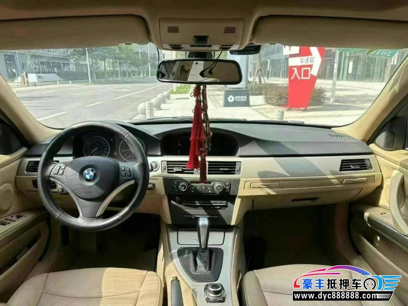 12年宝马3系轿车抵押车出售