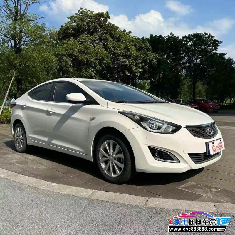 18年现代朗动轿车抵押车出售