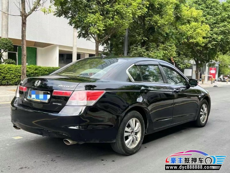 10年本田雅阁轿车抵押车出售