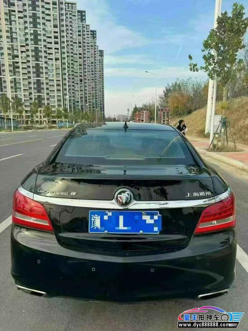 15年别克君越轿车抵押车出售