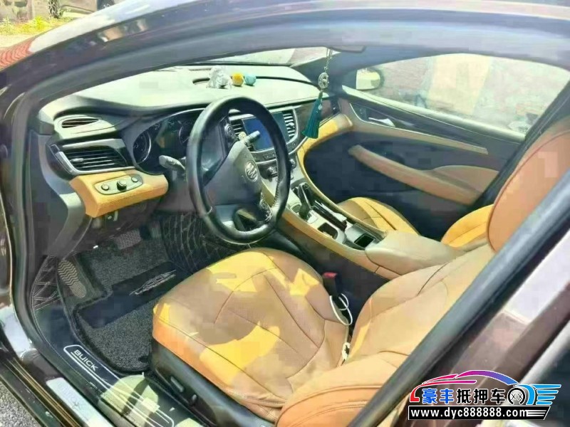 18年别克君越轿车抵押车出售