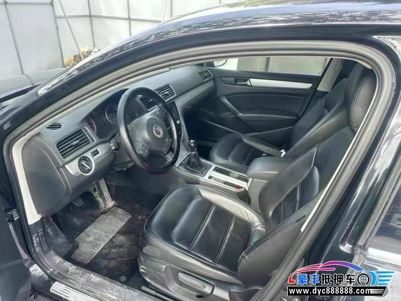 14年大众帕萨特轿车抵押车出售