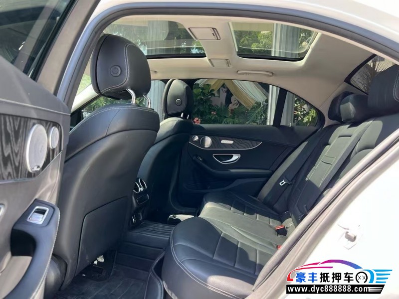 21年奔驰C轿车抵押车出售