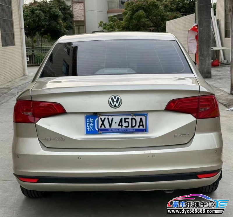 19年大众宝来轿车抵押车出售