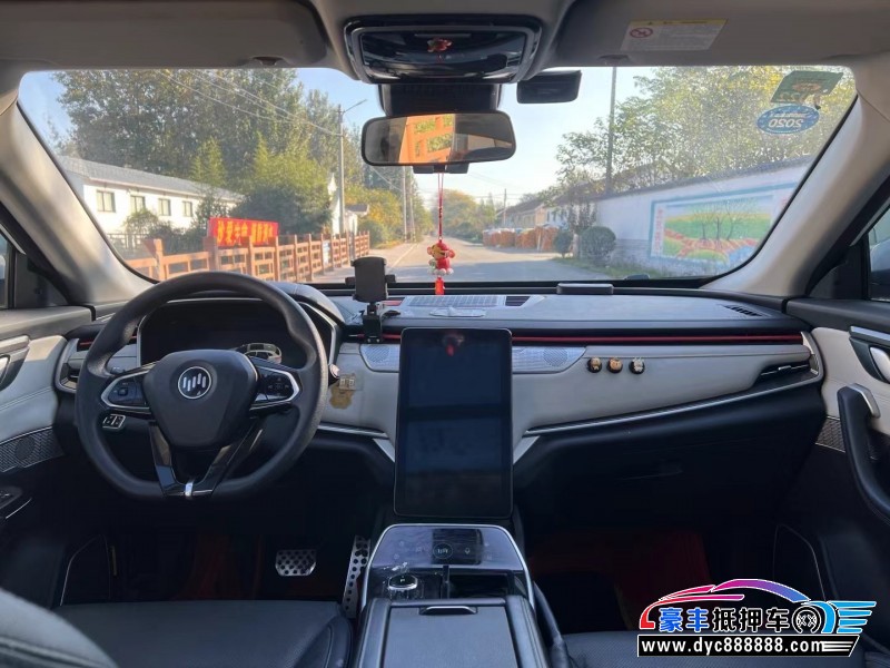 20年威马汽车ex5轿车抵押车出售