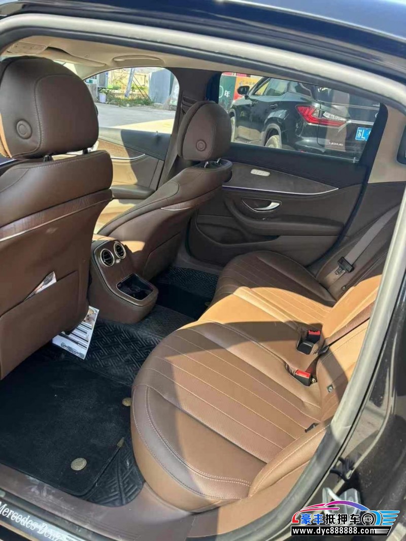 21年奔驰E轿车抵押车出售