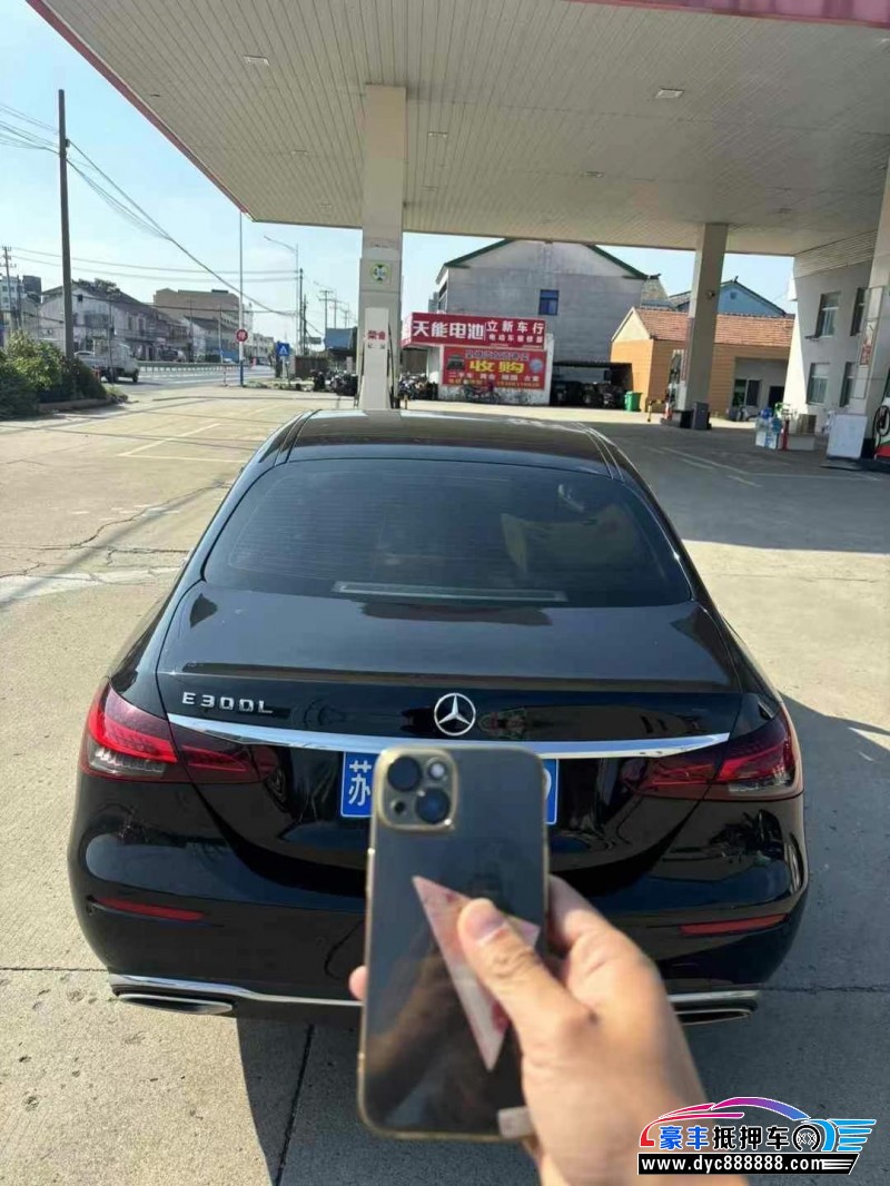 21年奔驰E轿车抵押车出售