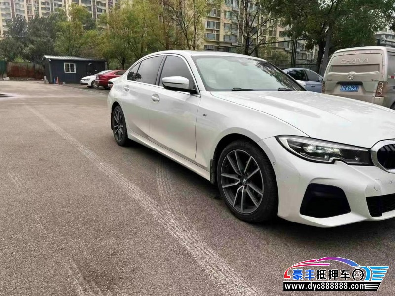 20年宝马3系轿车抵押车出售