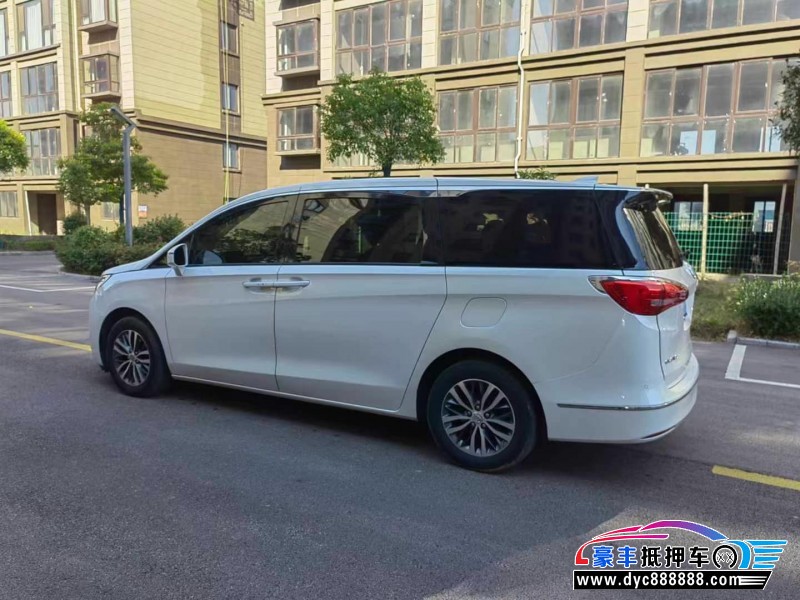 17年别克GL8轿车抵押车出售