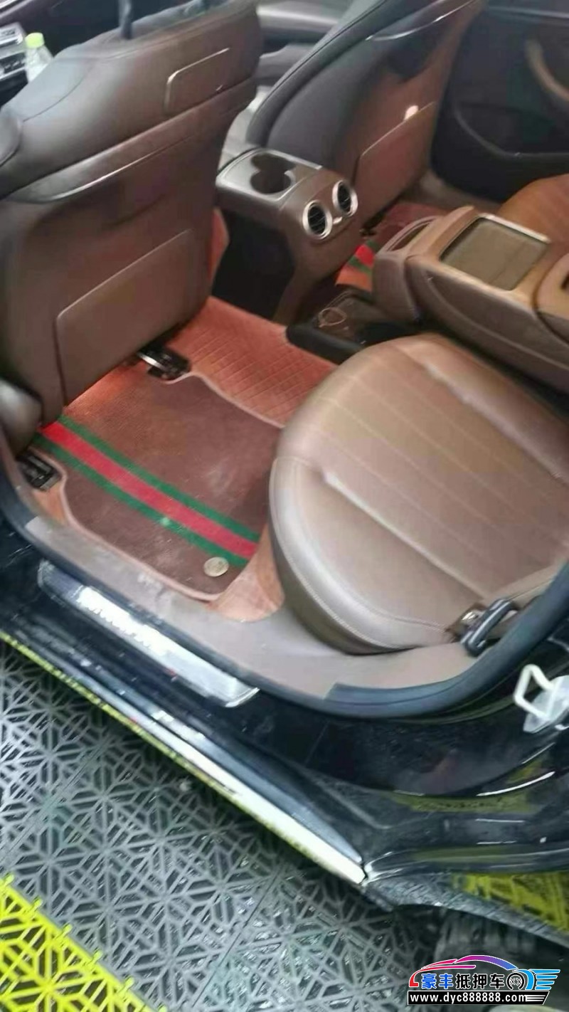 18年奔驰E轿车抵押车出售