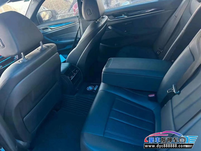 18年宝马5系轿车抵押车出售