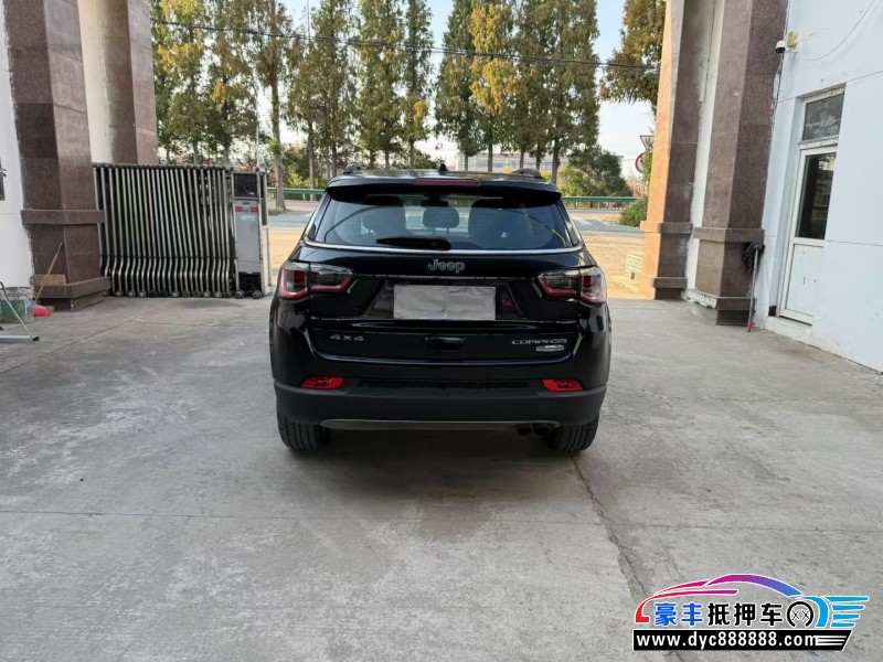 18年Jeep指南者轿车抵押车出售