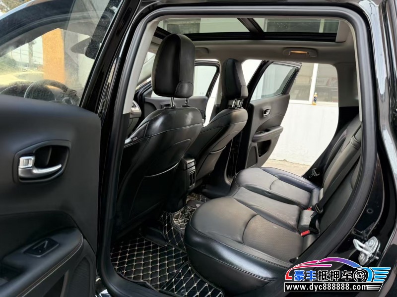 18年Jeep指南者轿车抵押车出售