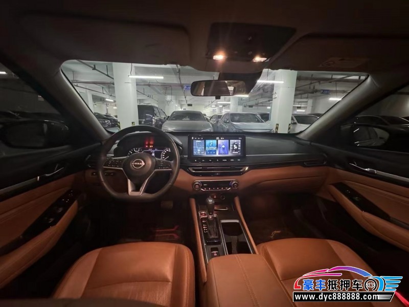 23年日产天籁轿车抵押车出售