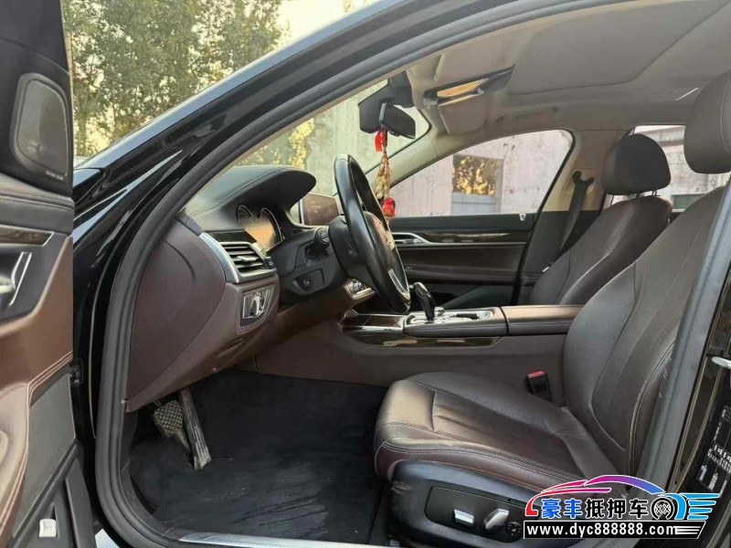 16年宝马7系轿车抵押车出售