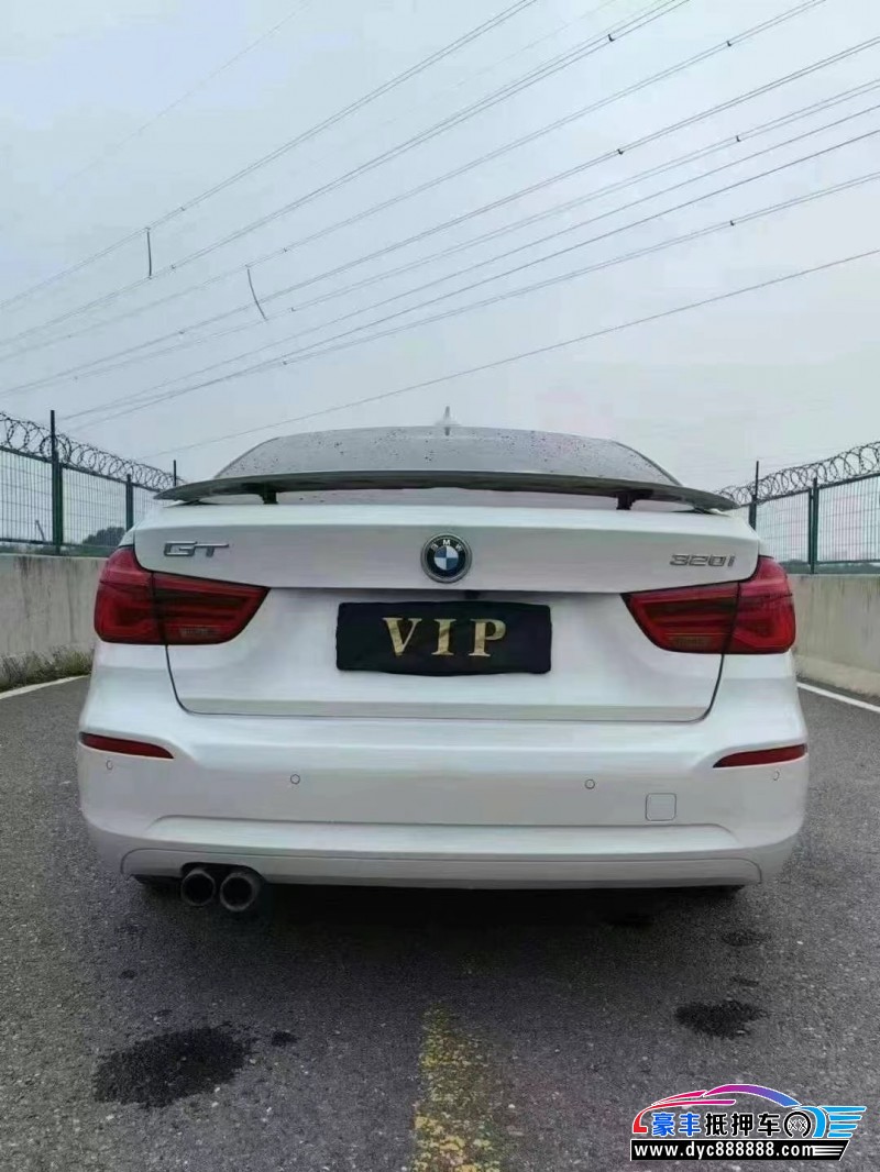 17年宝马3系轿车抵押车出售