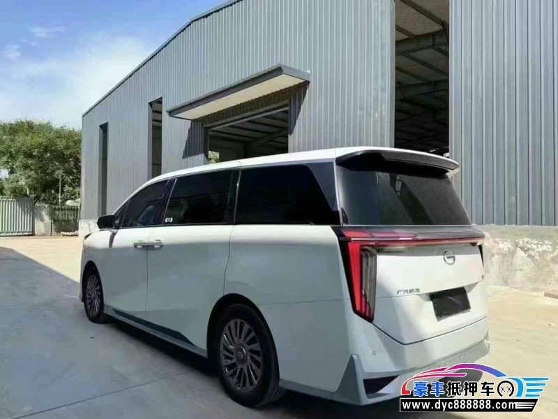 23年传祺M8轿车抵押车出售