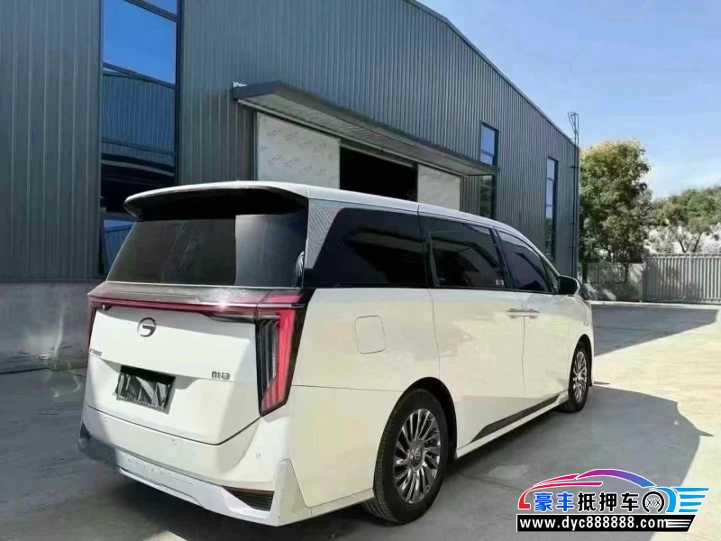 23年传祺M8轿车抵押车出售