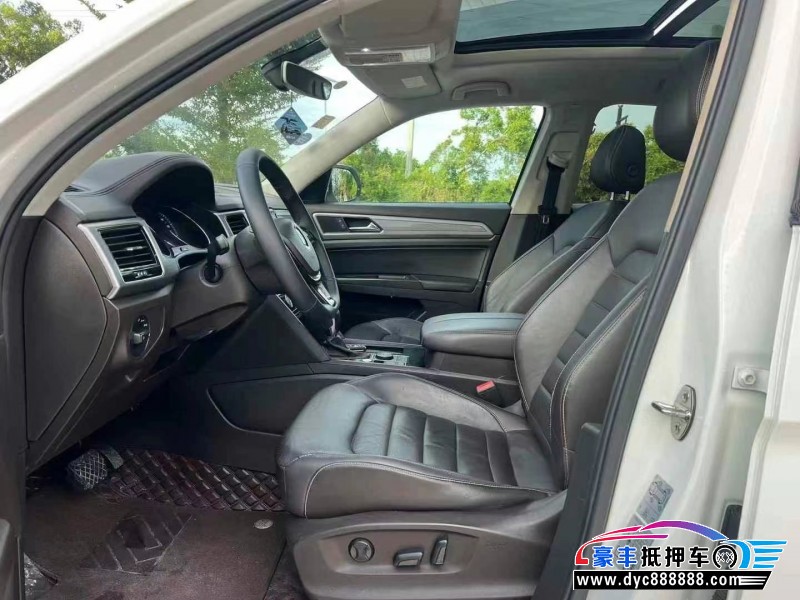 18年大众途昂轿车抵押车出售