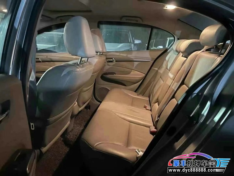 14年本田锋范轿车抵押车出售