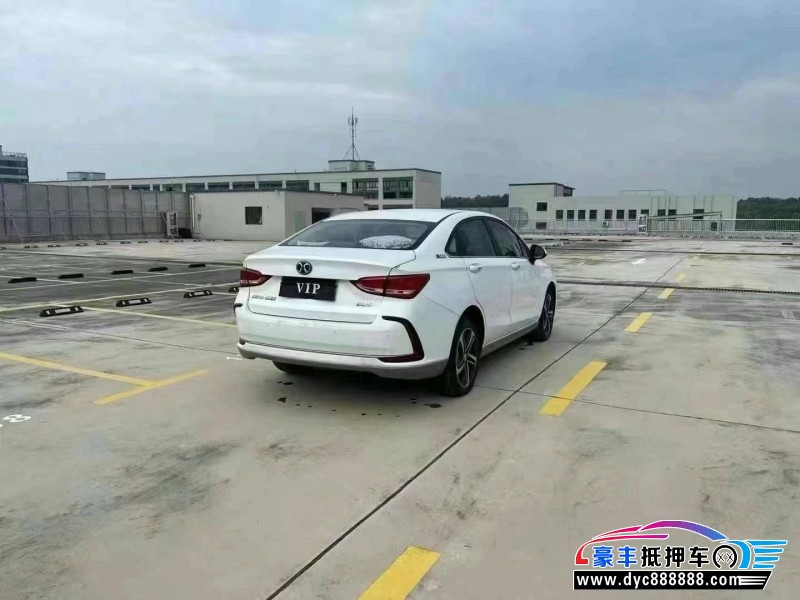 21年北汽新能源EU系列轿车抵押车出售