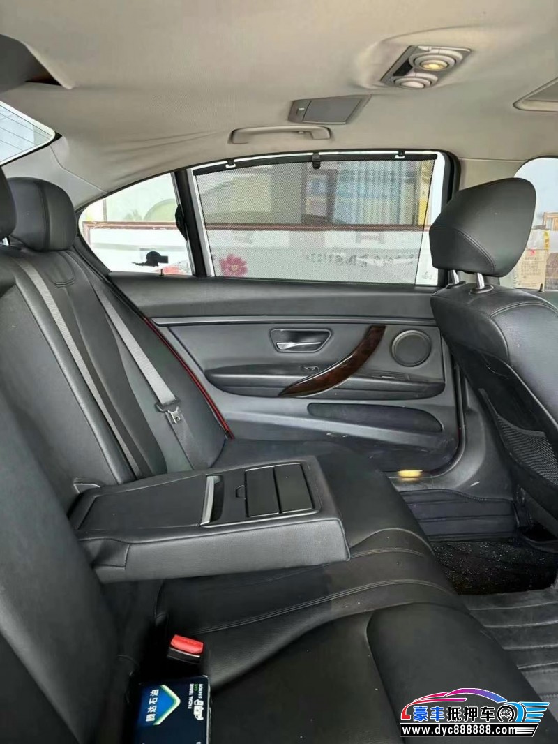 13年宝马3系轿车抵押车出售