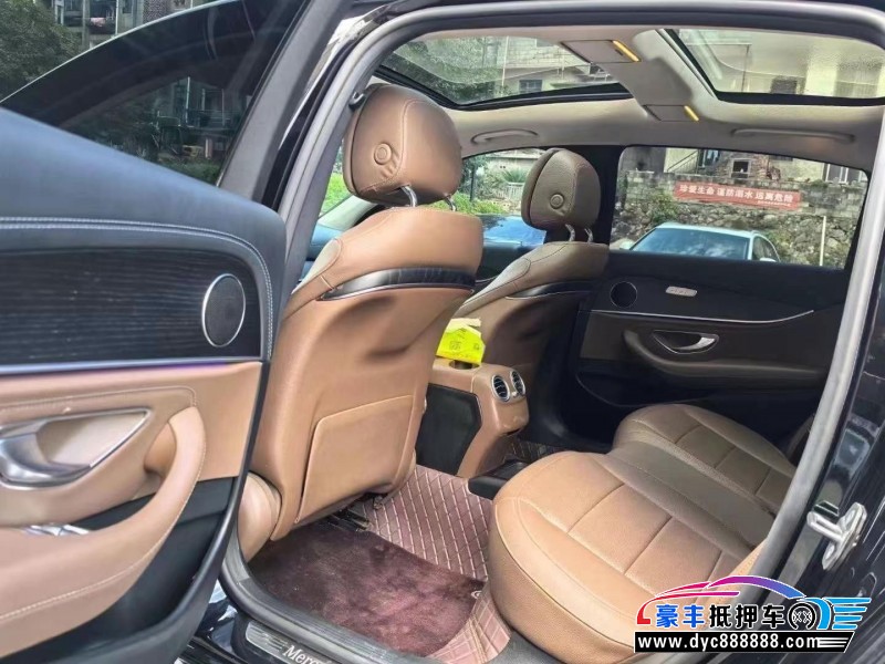 20年奔驰E轿车抵押车出售