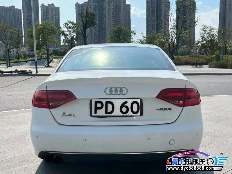 12年奥迪A4L轿车抵押车出售