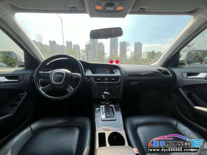 12年奥迪A4L轿车抵押车出售