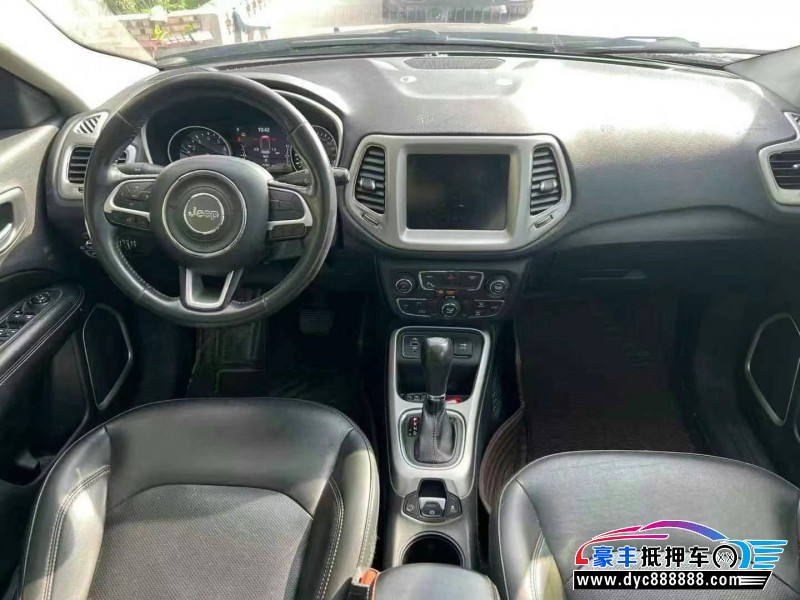 19年Jeep指南者轿车抵押车出售