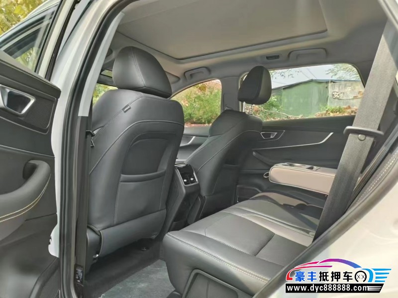 24年奇瑞瑞虎8轿车抵押车出售